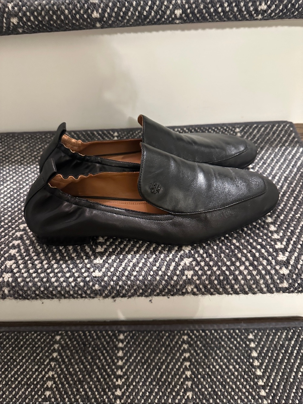 Tory Burch Kira Stretch Back Black Leather Slip-On Loafers Size 11